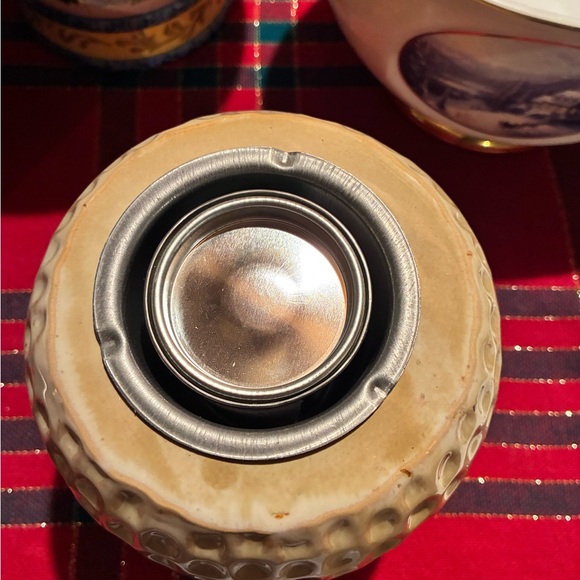 6" Ribbed Ceramic Flamepot - Picture 4 of 7